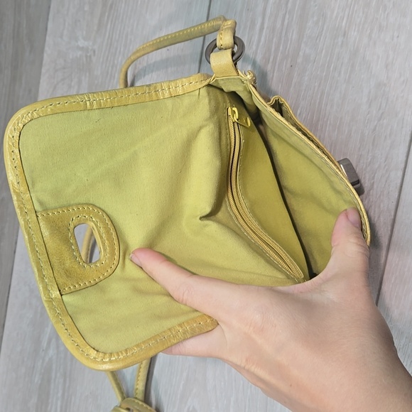 Fossil Women Mini Yellow Leather Crossbody Bag Hobo Boho Purse - Picture 5 of 11